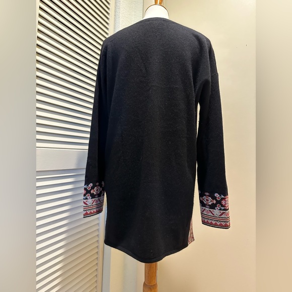 Johnny Was Tunic Sweater - Picture 5 of 5